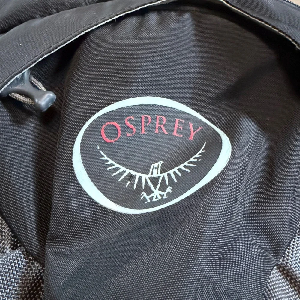 Osprey Meridian Backpack Unisex One Size Black Gray Travel Daypack Laptop Bag